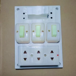 Taplo điện gồm 03 công tắc + 01 cầu chì + 01 ổ cắm điện